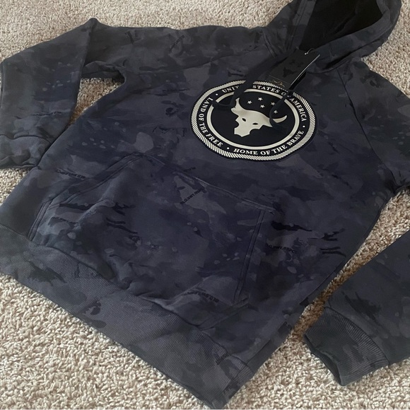 Men’s Project Rock SM Veteran Hoodie - Picture 3 of 10